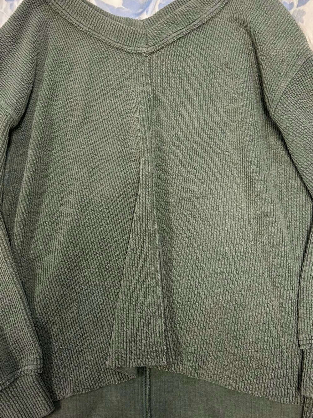 Aerie Cozy V Neck Crew
